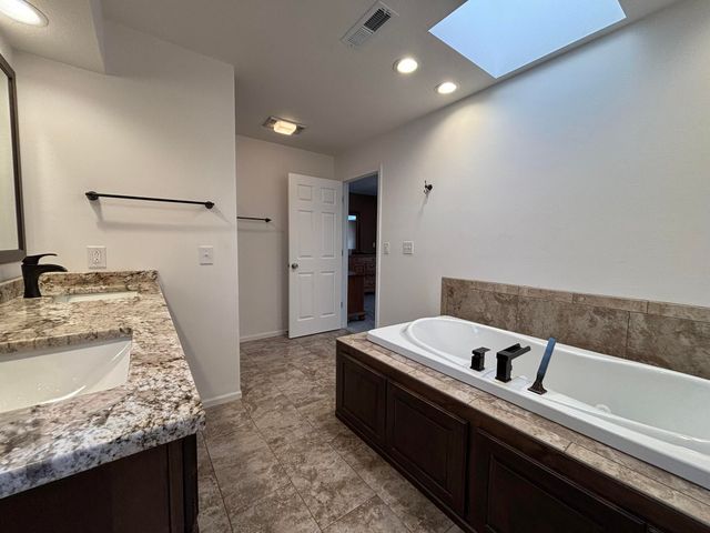 3705 Rustwood Road, Joplin, MO 64801