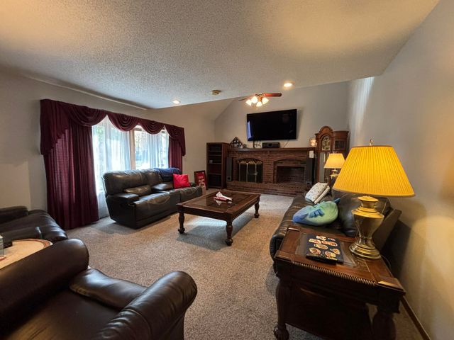 3705 Rustwood Road, Joplin, MO 64801