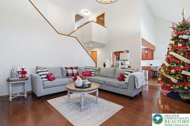 161 Escoll Drive, East Stroudsburg, PA 18301