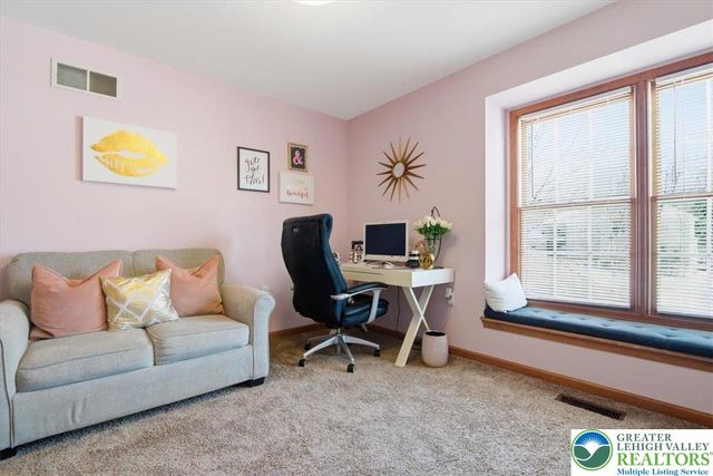 161 Escoll Drive, East Stroudsburg, PA 18301