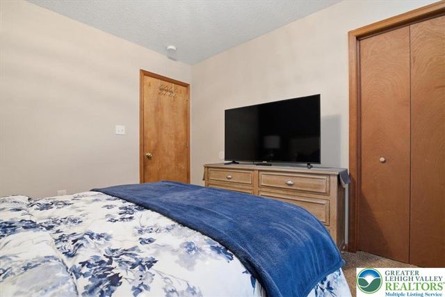 161 Escoll Drive, East Stroudsburg, PA 18301