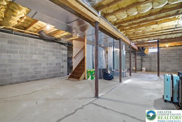 161 Escoll Drive, East Stroudsburg, PA 18301