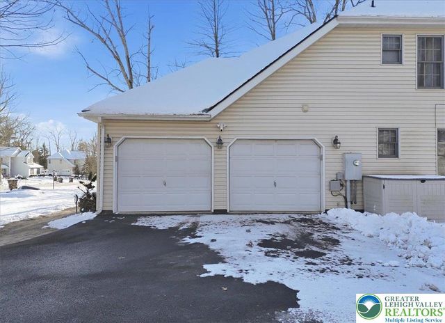 161 Escoll Drive, East Stroudsburg, PA 18301