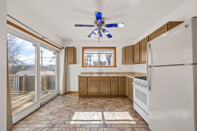 231 31st St Drive SE, Cedar Rapids, IA 52403