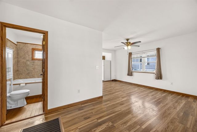 231 31st St Drive SE, Cedar Rapids, IA 52403