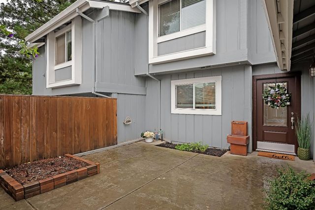 3259 Amethyst Ln, Cameron Park, CA 95682