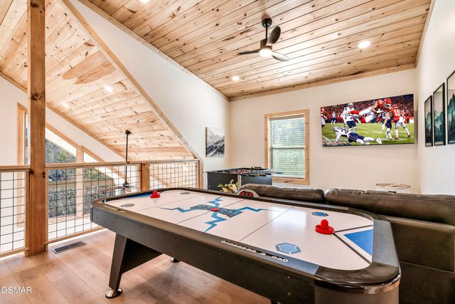 3138 Stepping Stone Drive, Sevierville, TN 37862