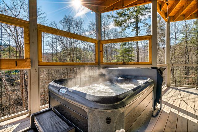 3138 Stepping Stone Drive, Sevierville, TN 37862