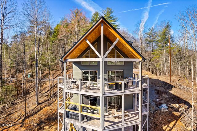3138 Stepping Stone Drive, Sevierville, TN 37862