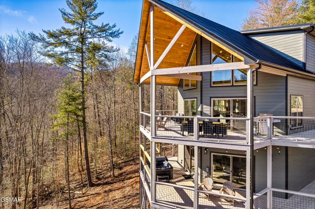 3138 Stepping Stone Drive, Sevierville, TN 37862