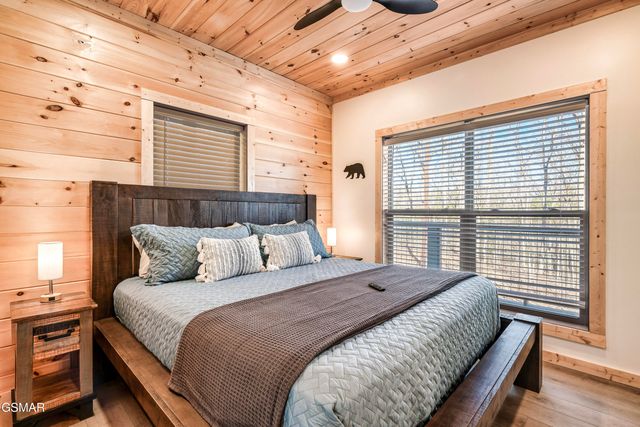 3138 Stepping Stone Drive, Sevierville, TN 37862