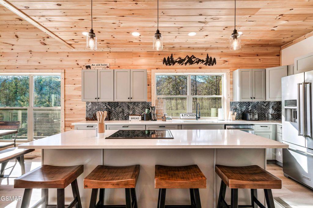 3138 Stepping Stone Drive, Sevierville, TN 37862