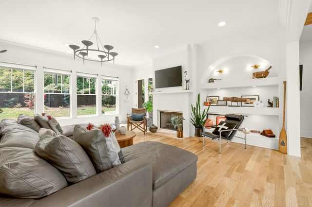 3601 Rainbow Pl, Nashville, TN 37204