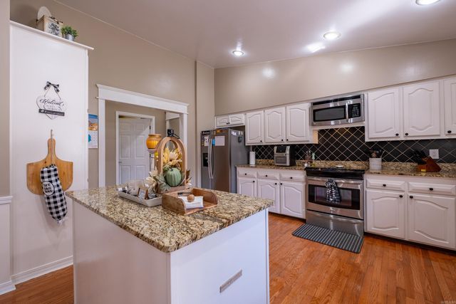 151 Hardester Drive, Cabot, AR 72023