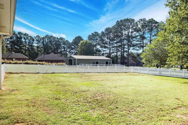 151 Hardester Drive, Cabot, AR 72023