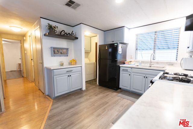 2755 Arrow Highway Highway 111, La Verne, CA 91750