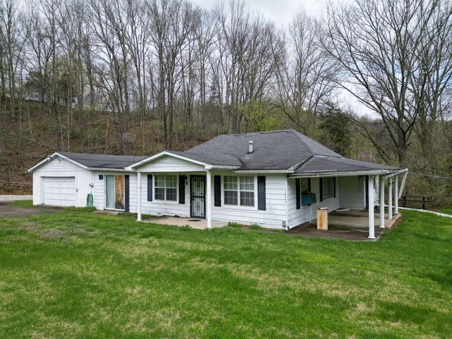 2008 Bear Creek Road, West Hamlin, WV 25571