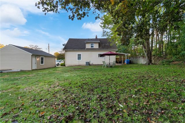 2948 Trenton Road, Akron, OH 44312