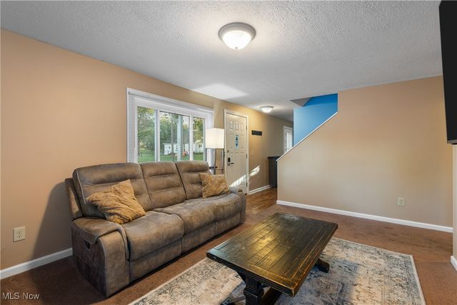 2948 Trenton Road, Akron, OH 44312