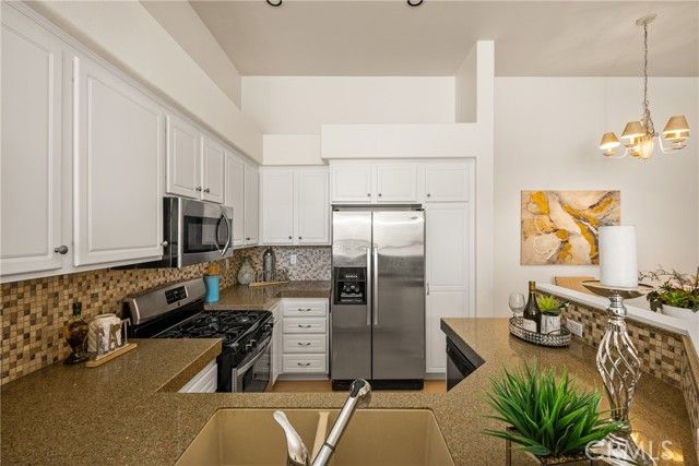 1408 Solvay Aisle, Irvine, CA 92606