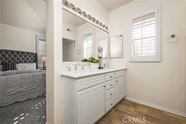 1408 Solvay Aisle, Irvine, CA 92606