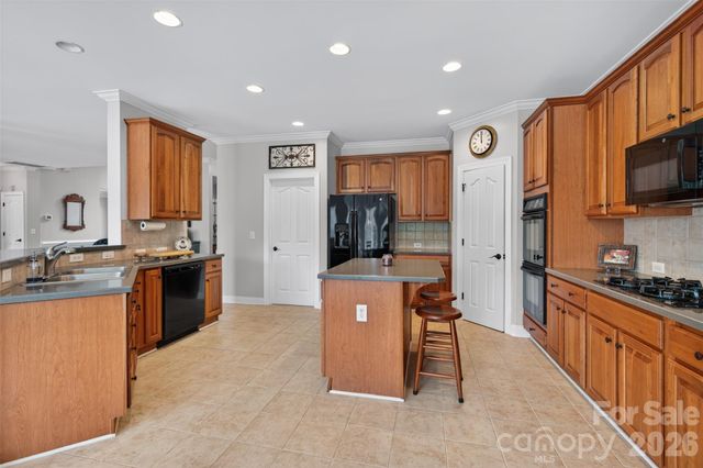 1900 Crestgate Drive, Waxhaw, NC 28173