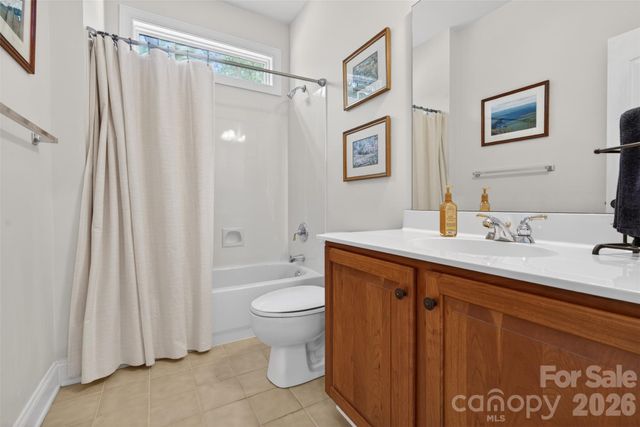 1900 Crestgate Drive, Waxhaw, NC 28173