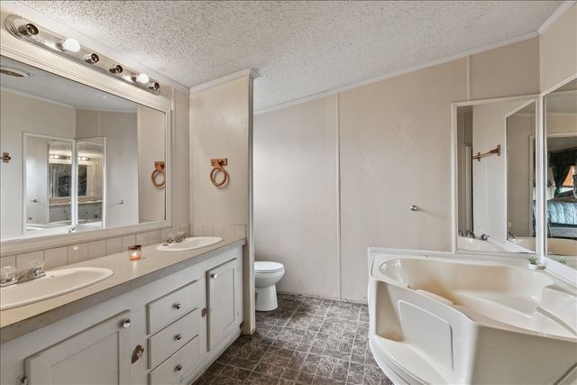 5680 County Road 1217, Cleburne, TX 76033