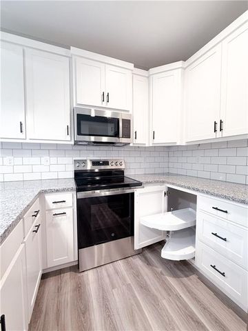 503 N Lexington Street, Harrisonville, MO 64701