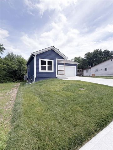 503 N Lexington Street, Harrisonville, MO 64701