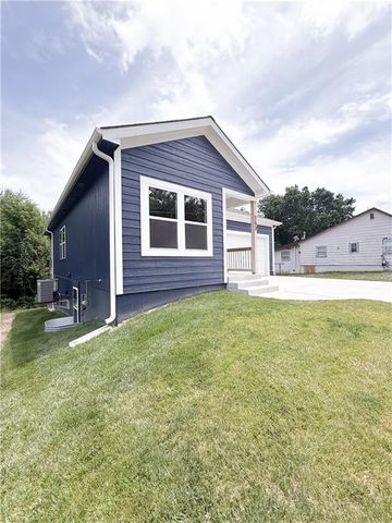 503 N Lexington Street, Harrisonville, MO 64701