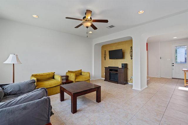 804 Water Hyacinth LOOP, Leander, TX 78641