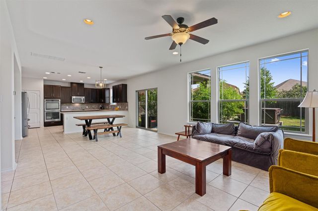 804 Water Hyacinth LOOP, Leander, TX 78641