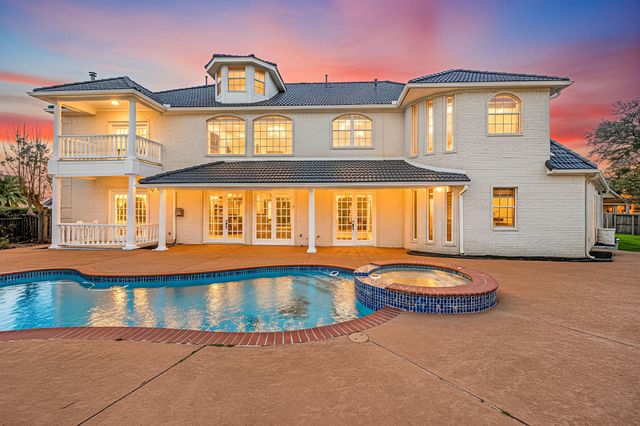 1002 Island View, League City, TX 77565