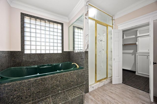 1002 Island View, League City, TX 77565