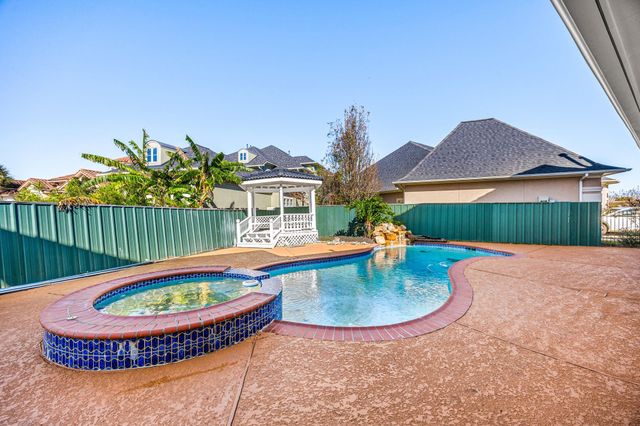 1002 Island View, League City, TX 77565