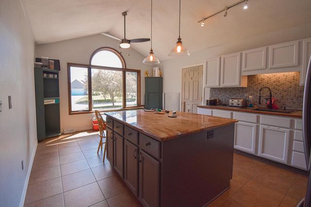 1616 Turtle Mound CIRCLE, Whitewater, WI 53190