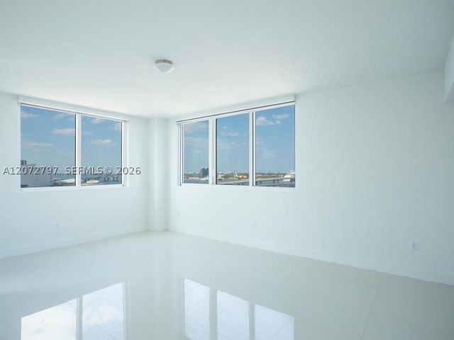 244 Biscayne Blvd 2402, Miami, FL 33132