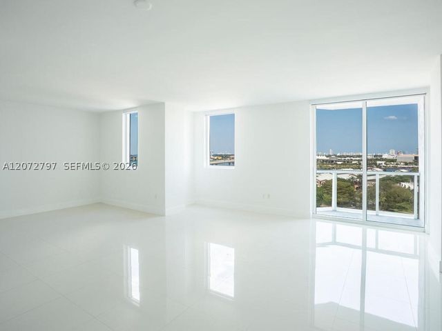 244 Biscayne Blvd 2402, Miami, FL 33132