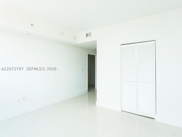 244 Biscayne Blvd 2402, Miami, FL 33132