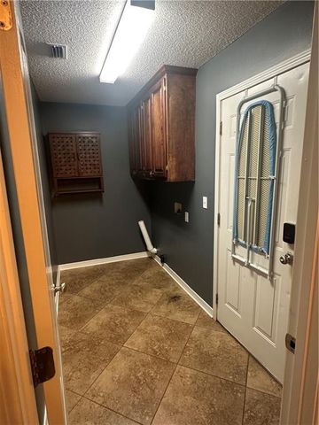 10400 Celeste Road, Saraland, AL 36571