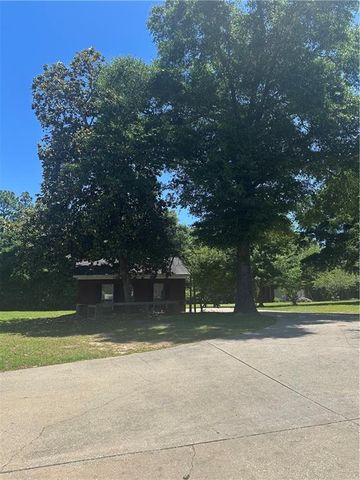10400 Celeste Road, Saraland, AL 36571