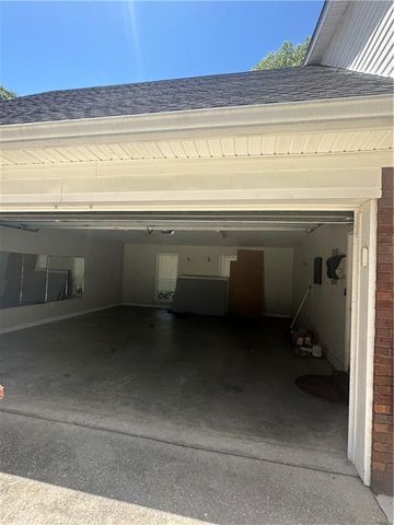 10400 Celeste Road, Saraland, AL 36571