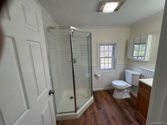 8 Orchard Road, Hyde Park, NY 12538