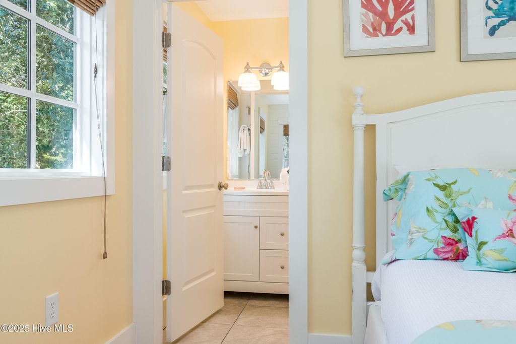 Image 38 of property listing at 11 Red Cedar Trail, Southport, NC 28461