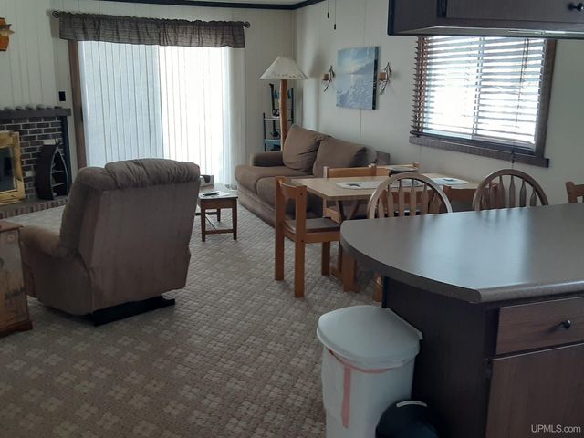 1180 Range View Drive B-2, Hurley, WI 54534