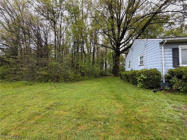 572 Comstock Street NW, Warren, OH 44483