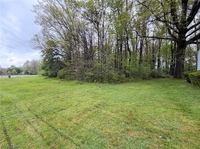572 Comstock Street NW, Warren, OH 44483