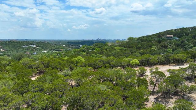 6 Martelli LN, West Lake Hills, TX 78746
