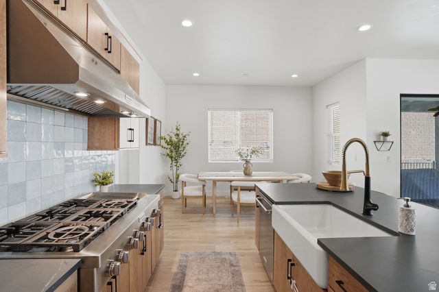 5872 N VALLEY VIEW RD, Lehi, UT 84043